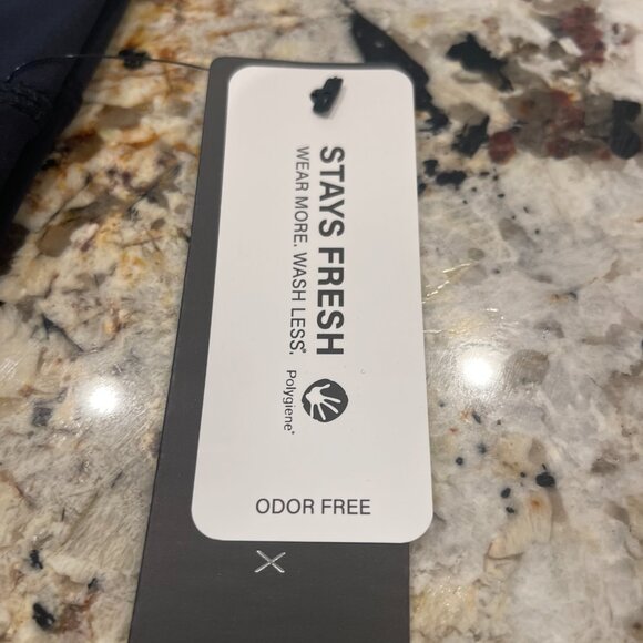 Yogalicisous Lux Criss Cross Back Leggings - Picture 5 of 9